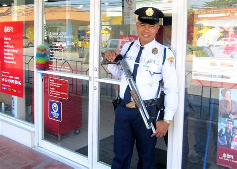 Security Guard in Tagalog.